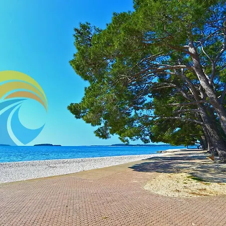 Pineta 1817 Apartamento Fažana